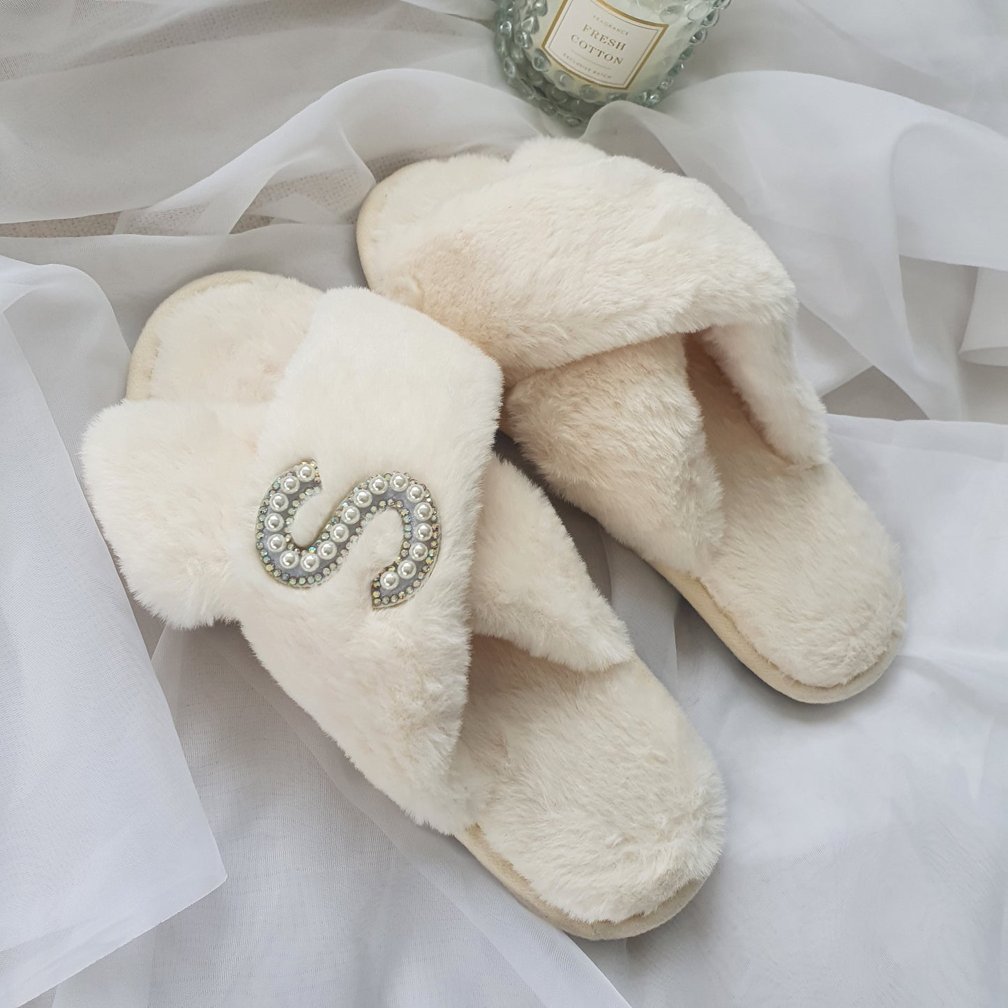 SINGLE INITIAL cream fluffy slippers with silver diamante